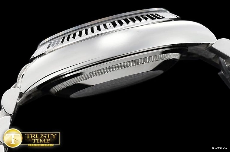 1207 RDD0214D – DayDate 36mm Elegant 683